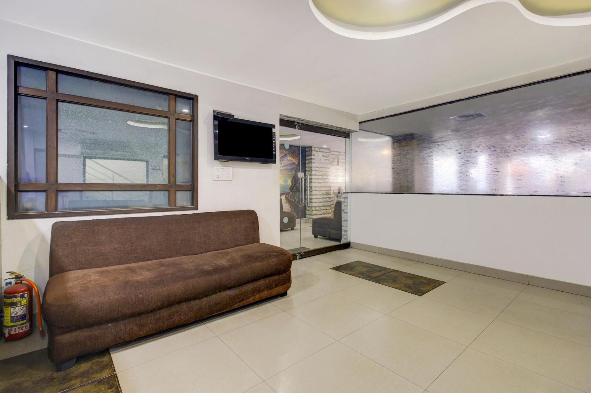 Hotel Super Townhouse Oak Lb Nagar Ramoji Hajdarábád Exteriér fotografie