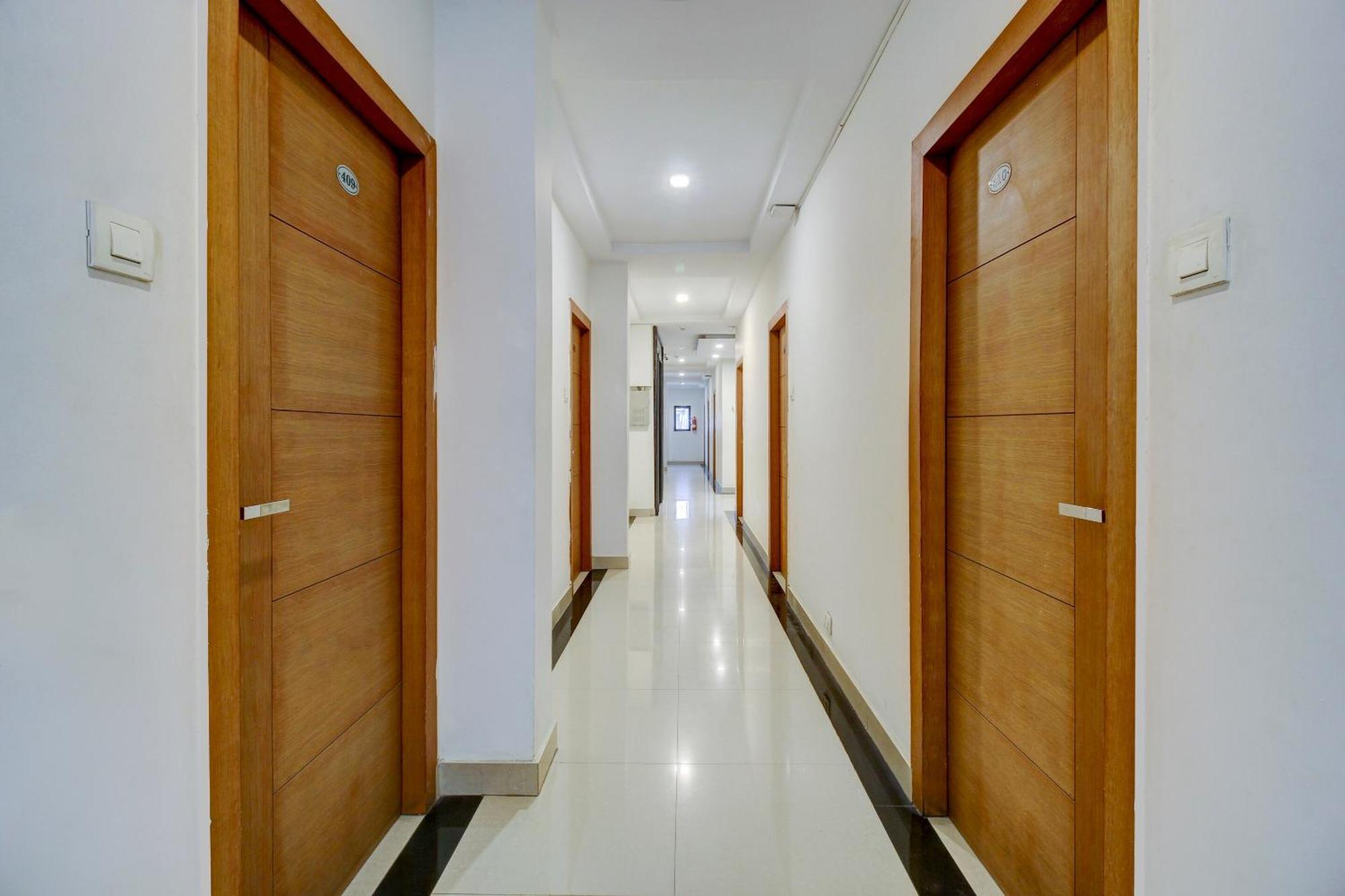 Hotel Super Townhouse Oak Lb Nagar Ramoji Hajdarábád Exteriér fotografie