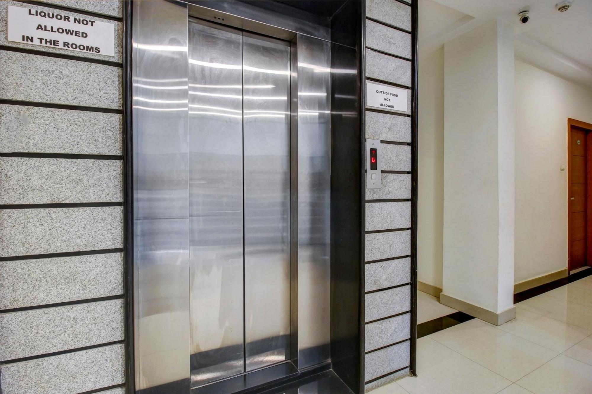 Hotel Super Townhouse Oak Lb Nagar Ramoji Hajdarábád Exteriér fotografie